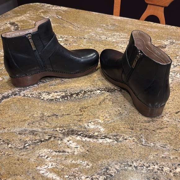 Dansko Brennan heeled side buckled. NWT size 40 - Picture 5 of 8